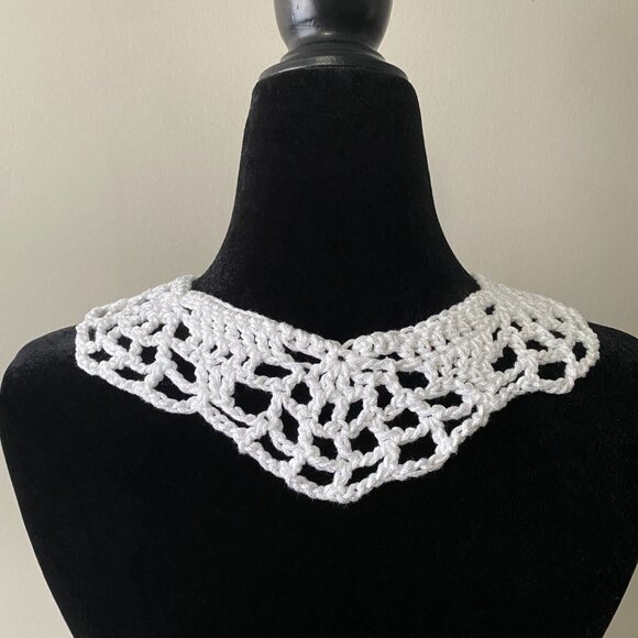Handmade Crochet White Cotton Small Collar Neckwear Accessory - Picture 4 of 6